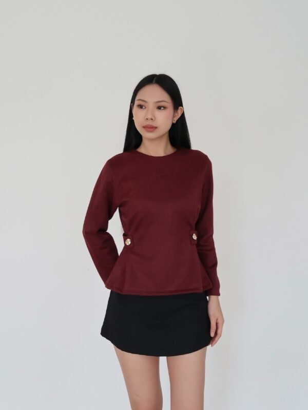 ginee_20260728225957653_5562617867.jpeg HER OFFICIAL - NOAH TOP / Suede Top