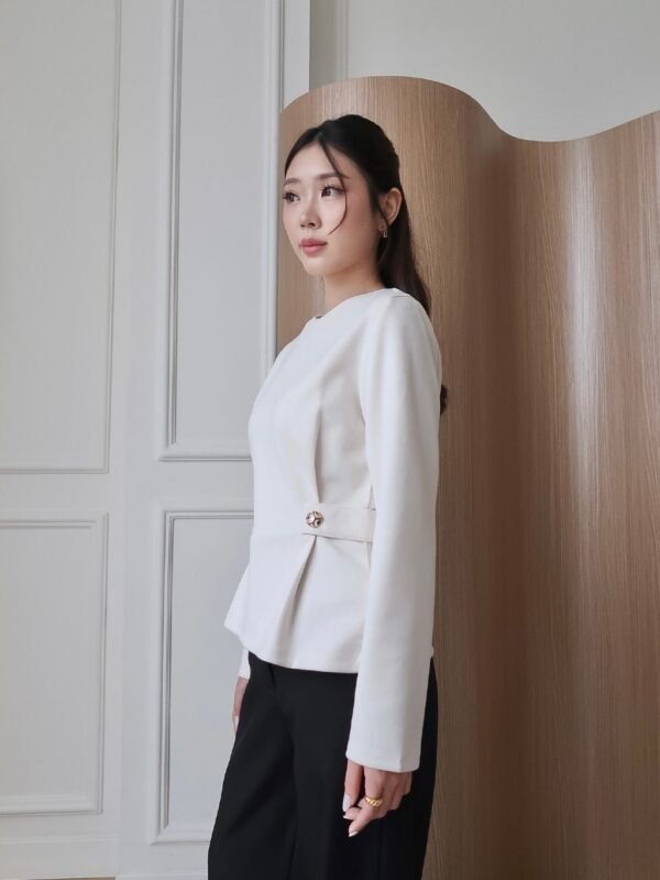 ginee_20260728225958046_3802606080.jpeg HER OFFICIAL - NOAH TOP / Suede Top