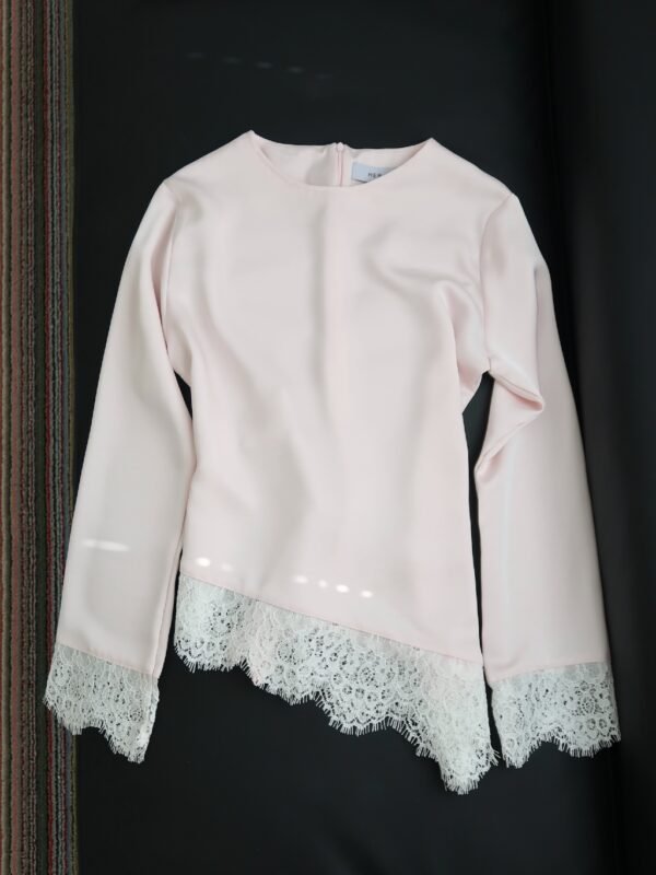 ginee_20260728230205328_5576245816.jpeg Her Official - ZIA BLOUSE / Silk Lace Blouse
