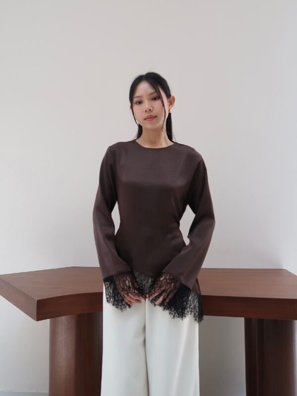 ginee_20260728230205807_9070055951.jpeg Her Official - ZIA BLOUSE / Silk Lace Blouse