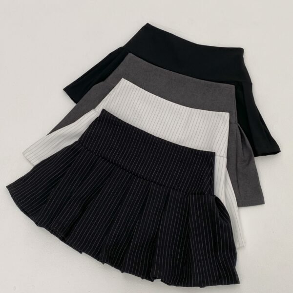 Her Official - NOI SKORT / Mini Pleated Skort