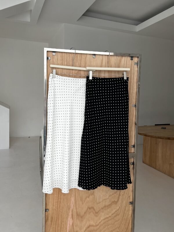 ginee_20260728231223861_3703885712.jpeg Her Official - MONROE SKIRT / Polkadot Midi Skirt