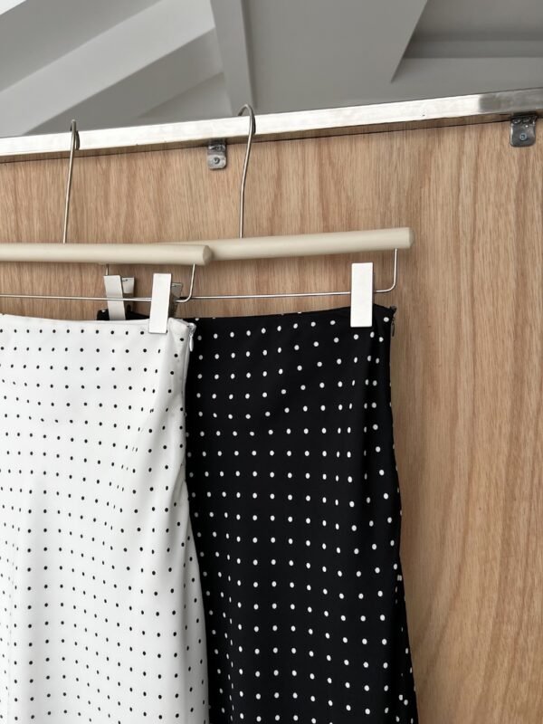 ginee_20260728231224050_0664878519.jpeg Her Official - MONROE SKIRT / Polkadot Midi Skirt