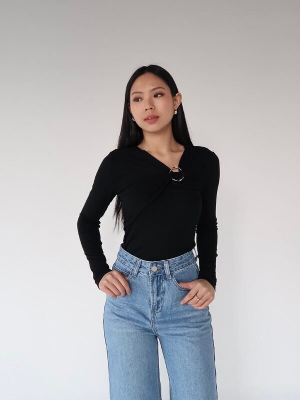 ginee_20260728231345226_1426915073.jpeg Her Official - SIENNA TOP / Long Sleeve Top