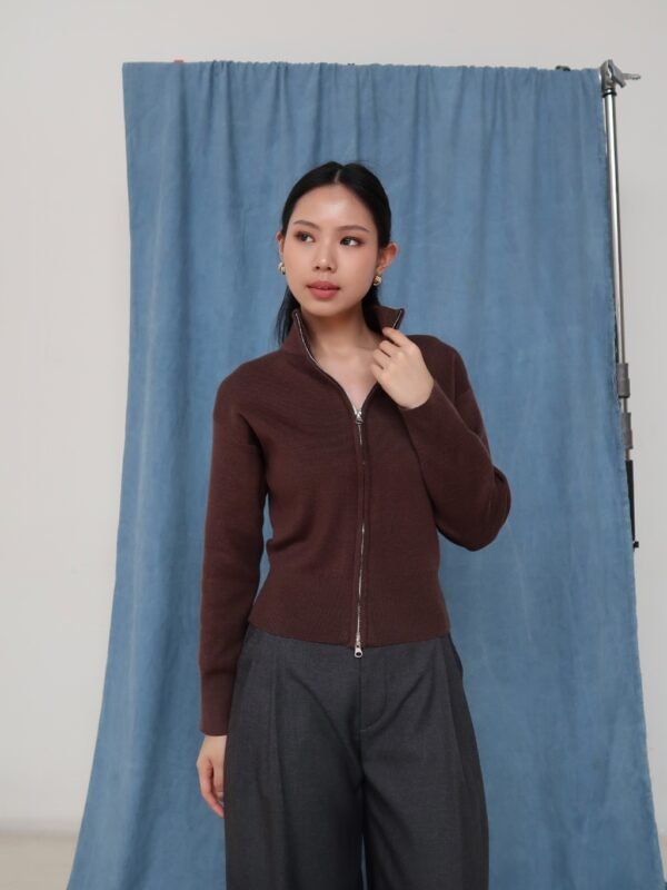 ginee_20260728232330021_1301315809.jpeg HER OFFICIAL - MAVEN ZIP UP JACKET / Knit Jacket