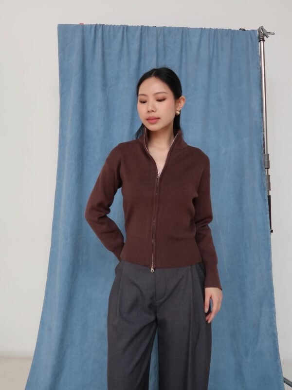 ginee_20260728232330161_4669571050.jpeg HER OFFICIAL - MAVEN ZIP UP JACKET / Knit Jacket