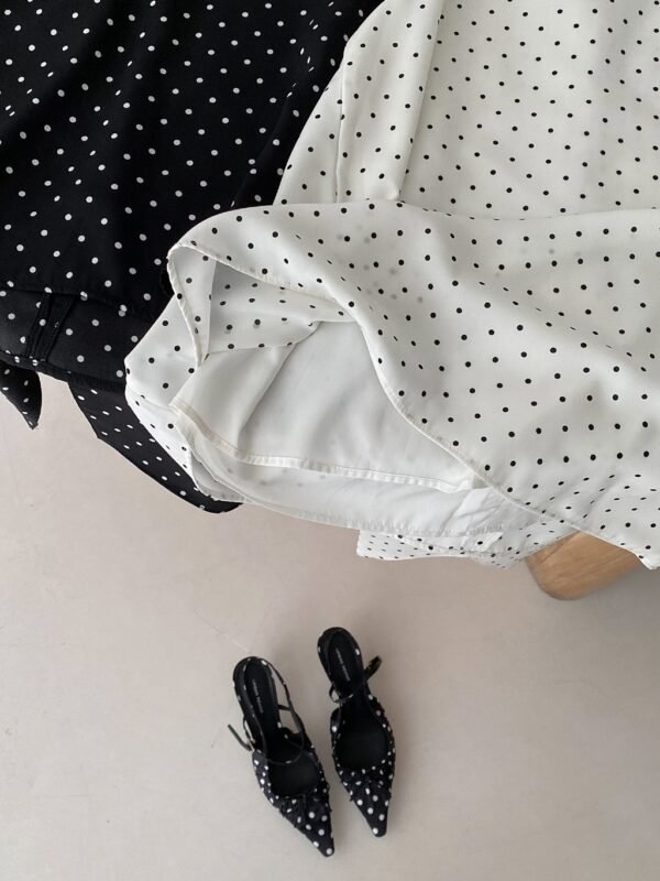 ginee_20260728234211878_3676319617.jpeg Her Official - JUDY TOP / Polkadot Top