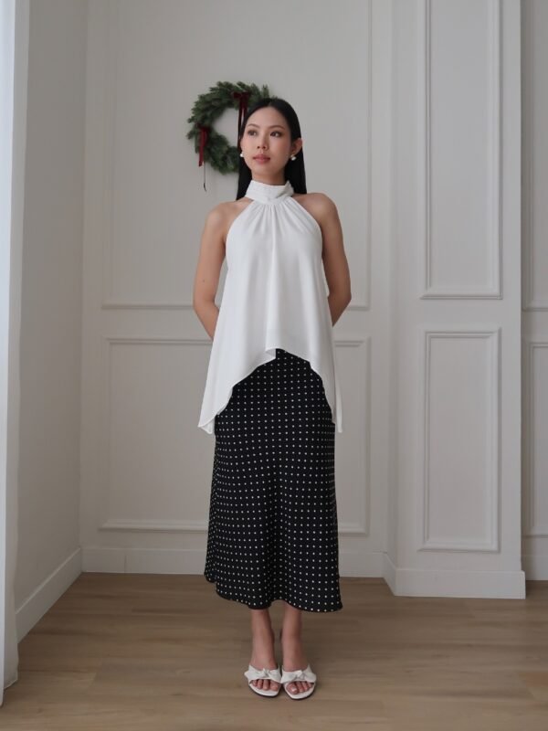 ginee_20260729005642241_3701107917.jpeg Her Official - MARCIA TOP / Linen Top