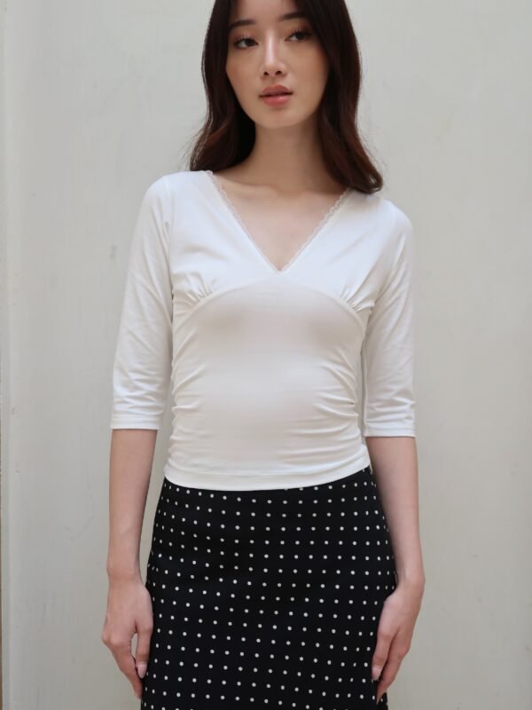 HER OFFICIAL - TULLY TOP / V- Neck Lace Top