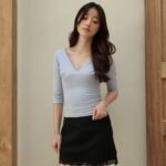 HER OFFICIAL - TULLY TOP / V- Neck Lace Top