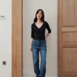 HER OFFICIAL - TULLY TOP / V- Neck Lace Top