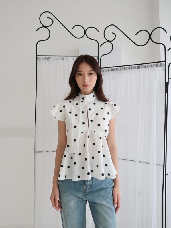 ginee_20260729013921840_2629839649.jpeg HER OFFICIAL - SOLIS TOP / Polkadot Top