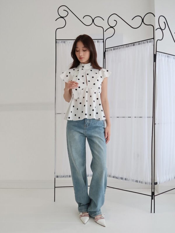 ginee_20260729013922198_1134172865.jpeg HER OFFICIAL - SOLIS TOP / Polkadot Top
