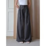 ginee_20260729233611516_4143696915.jpeg Her Official - GIGI PANTS / Highwaist Pants