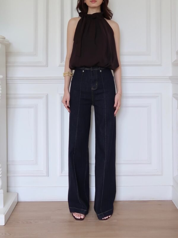 ginee_20260729234411518_1602963555.jpeg Her Official - AVERY JEANS / Straight Jeans