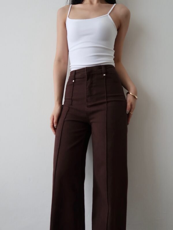 ginee_20260729234411692_5312725293.jpeg Her Official - AVERY JEANS / Straight Jeans