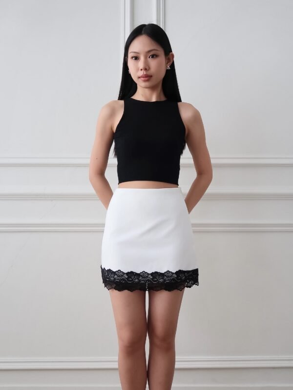 ginee_20260730003117621_3428426114.jpeg HER OFFICIAL - ANNIKA SKORT / Lace Skort