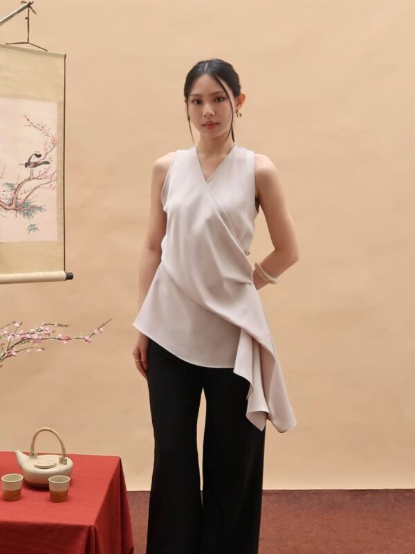 HER OFFICIAL - MEI TOP / Drape Top