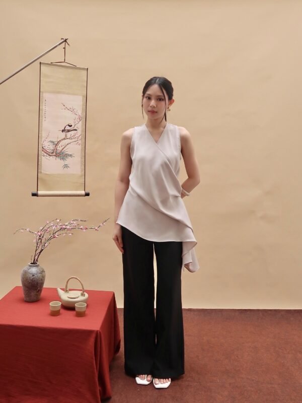 HER OFFICIAL - MEI TOP / Drape Top