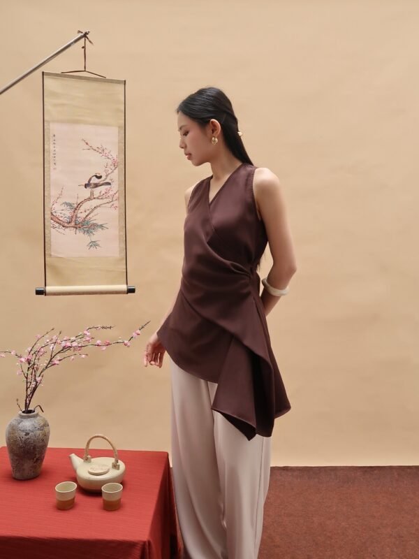 HER OFFICIAL - MEI TOP / Drape Top