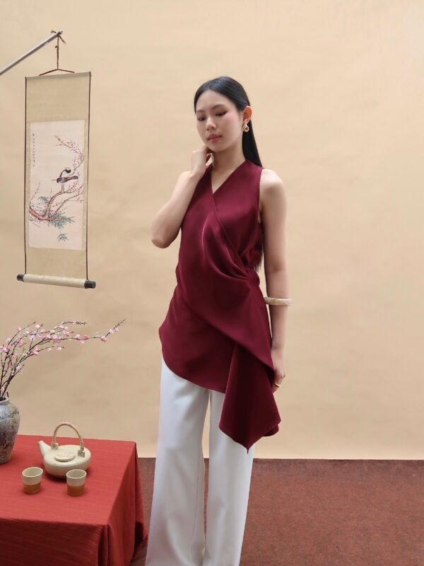 HER OFFICIAL - MEI TOP / Drape Top