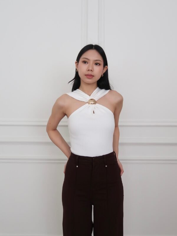 ginee_20260801164354128_4144715597.jpeg DEVON HALTER KNIT TOP