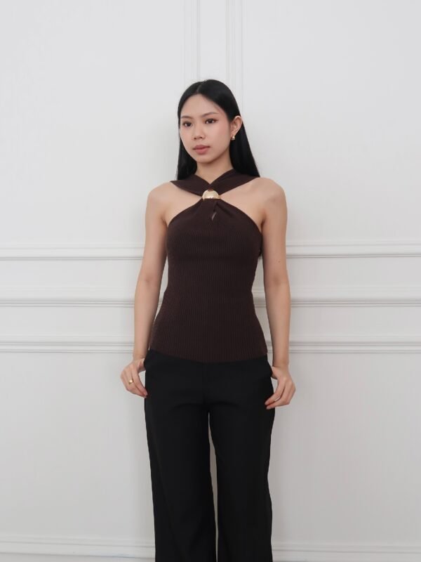 ginee_20260801164354168_9802016068.jpeg DEVON HALTER KNIT TOP